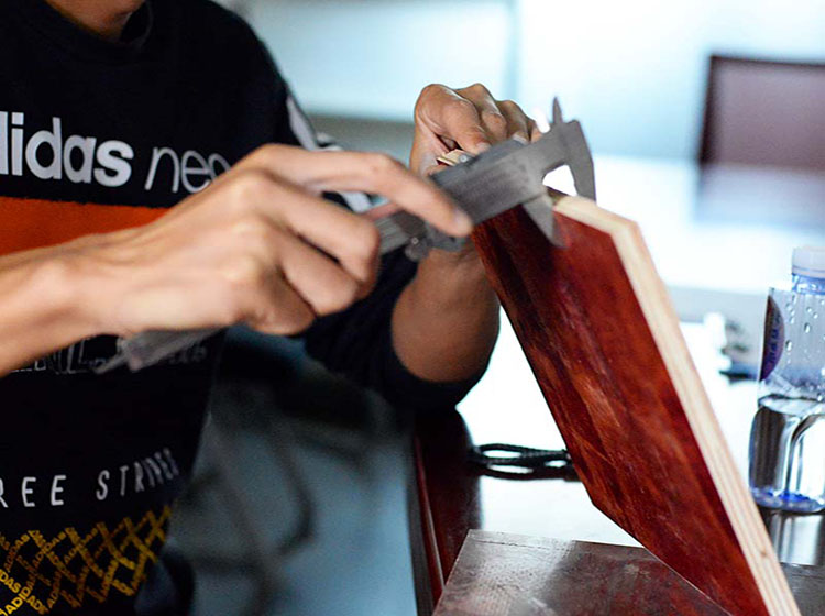 建筑木模板厚度