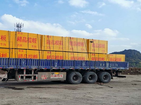 1830-915mm建筑木模板發往廣東珠海